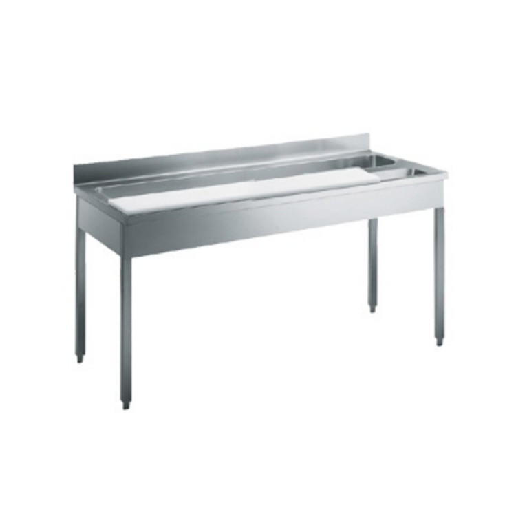VEGETABLE PROCESSING TABLE ON LEGS
