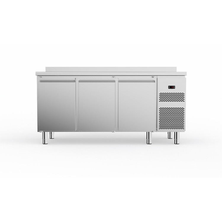 MESA REFRIGERADA TNN 3 MÓDULOS - 3 PUERTAS - CON ENCIMERA CON SALPICADERO - MOTOR A BORDO