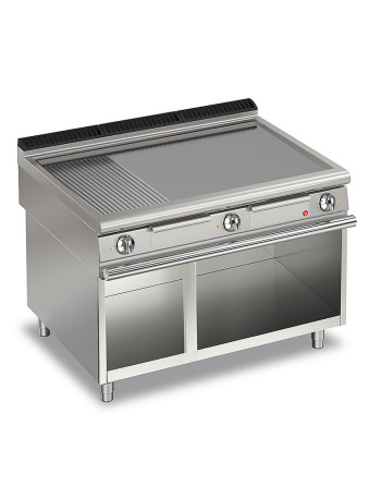 ELECTRIC FRY TOP 2/3 SMOOTH 1/3 GROOVED PLATE ON OPEN COMPARTMENT