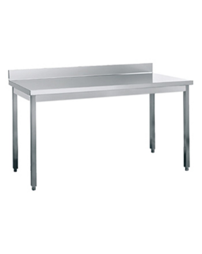 ARBEITSTISCHE AUF FLACHEN...